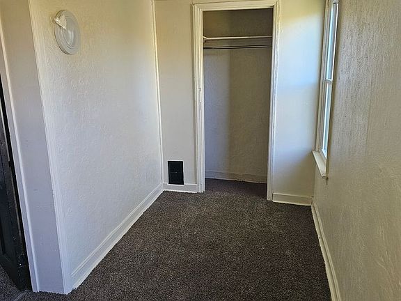 4th image of 25 Oak St #4