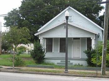 2nd image of 2006 Howard Ave
