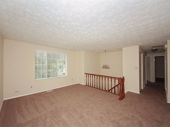 4th image of 1394 Silver Lake Dr