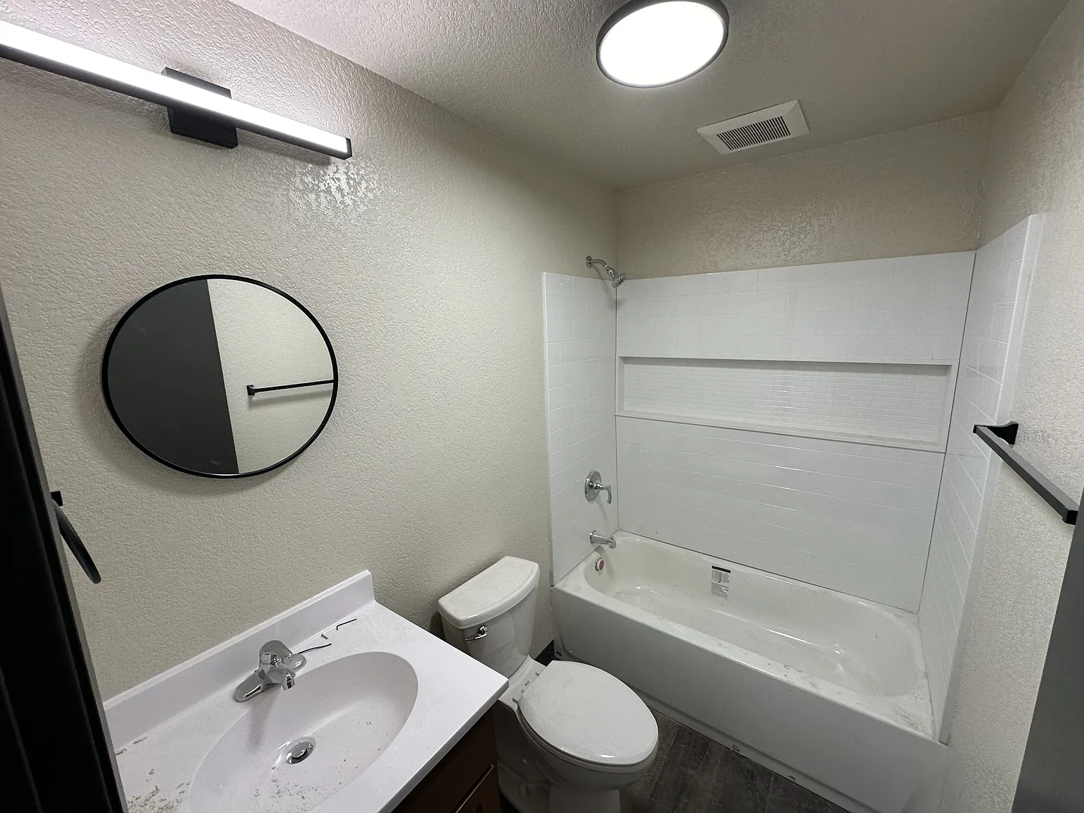 1007 N 2nd St (4J) - 12 Plex - 4 — Photo 3