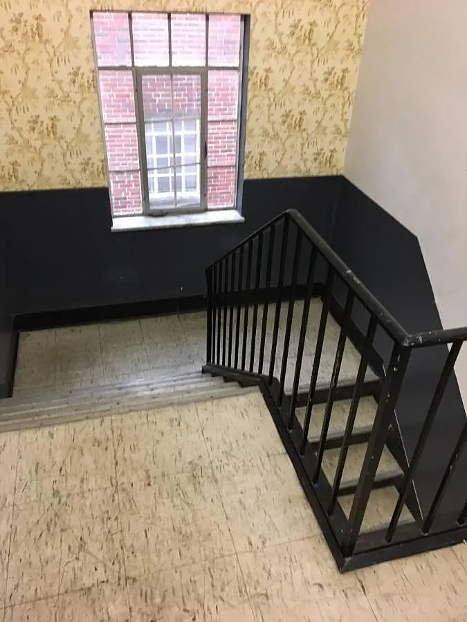 1 bed, 700 sqft, $895 — Photo 2