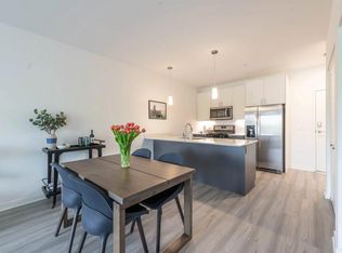 10 North Main, Mount Prospect, IL 60056