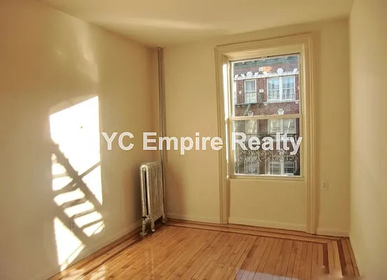 Rented by NYC Empire Realty Inc | media 17