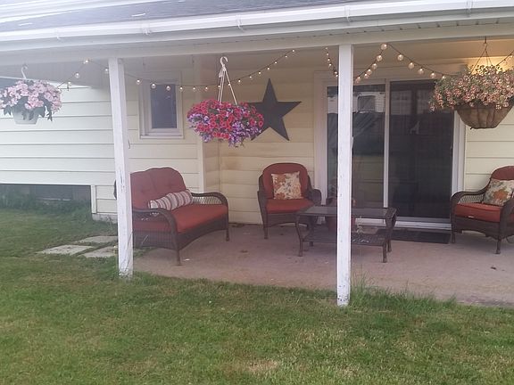 3rd image of 111 Caprice Dr