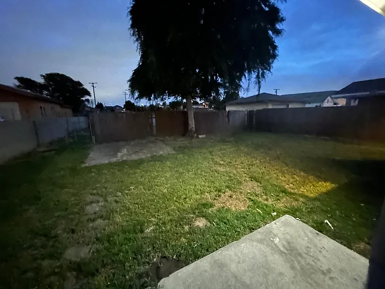 438 Santa Mariana Ave — Photo 17