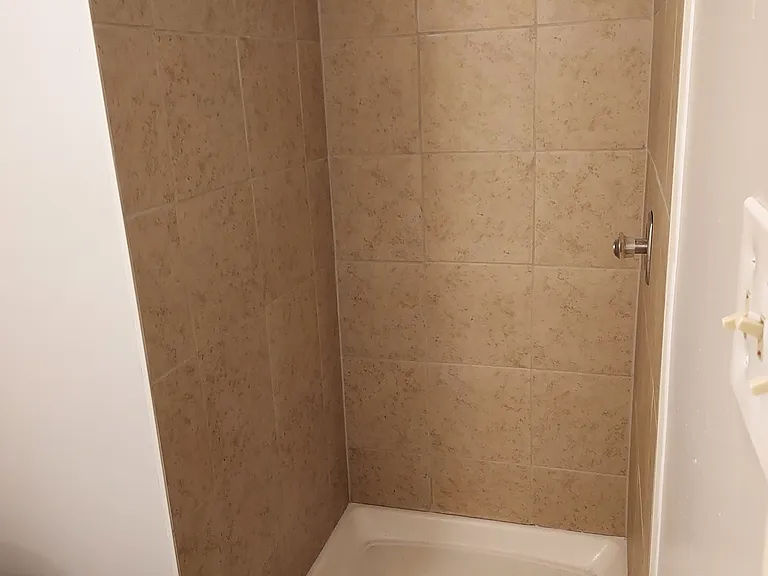 7836 Ivy Hollow Dr — Photo 13