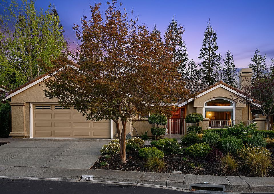 1st image of 218 Viewpoint Dr