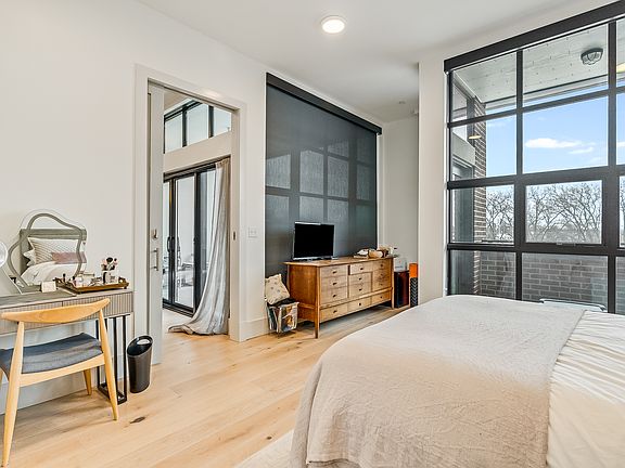 4th image of 172 Glenridge Ave #Y2