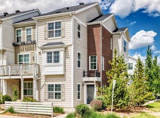 6 S Nolan Hill Gate NW, Calgary, AB T3R0T9