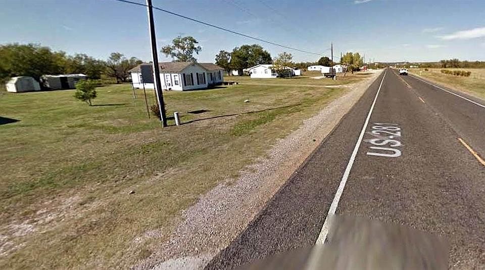 2nd image of 3430 S Highway 281