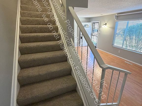 3rd image of 3814 S Yosemite St