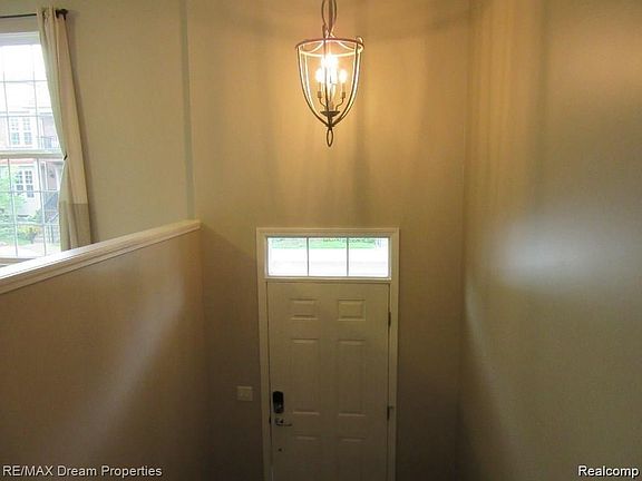 2nd image of 28022 Hopkins Dr