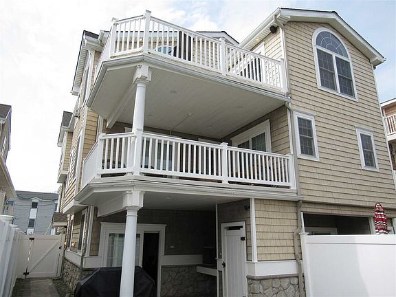 2nd image of 11 55th St #S