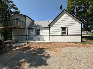 223 E 7th Ave, Belle Plaine, KS 67013