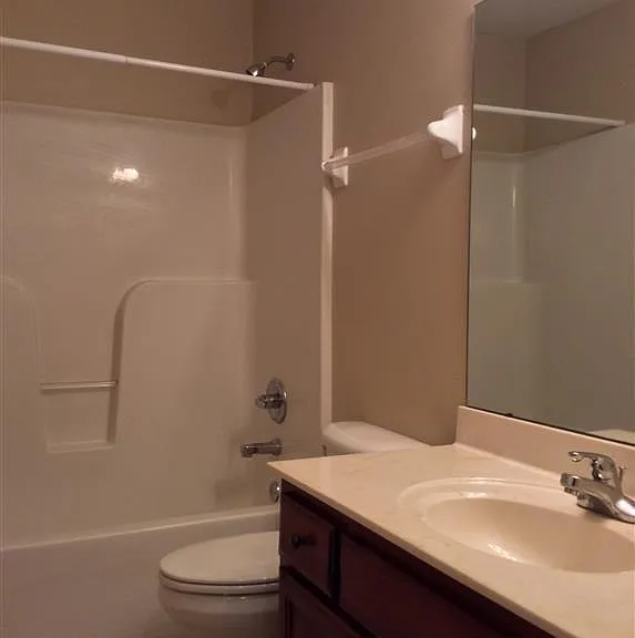 10521 Ashglen Cir S — Photo 13