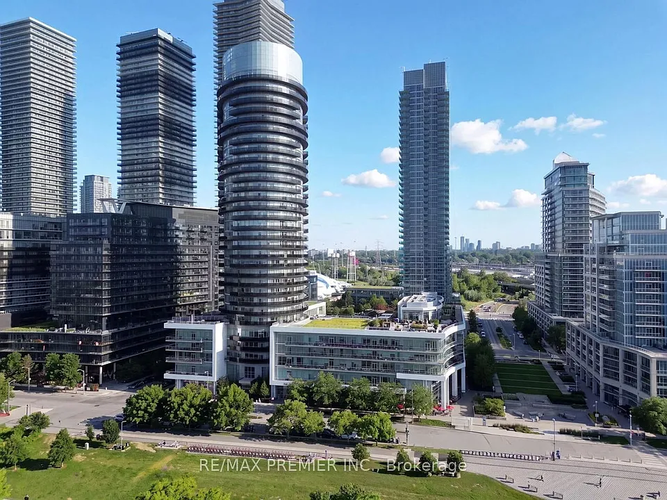 80 Marine Parade Dr #906