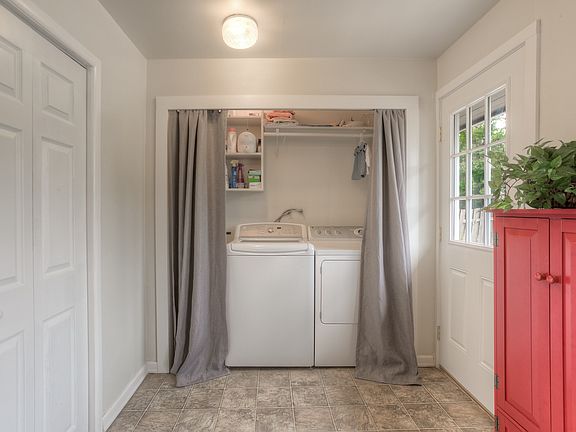 3rd image of 20828 3rd Ave S
