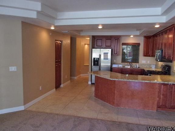 5th image of 211 Moser Ave Unit 3