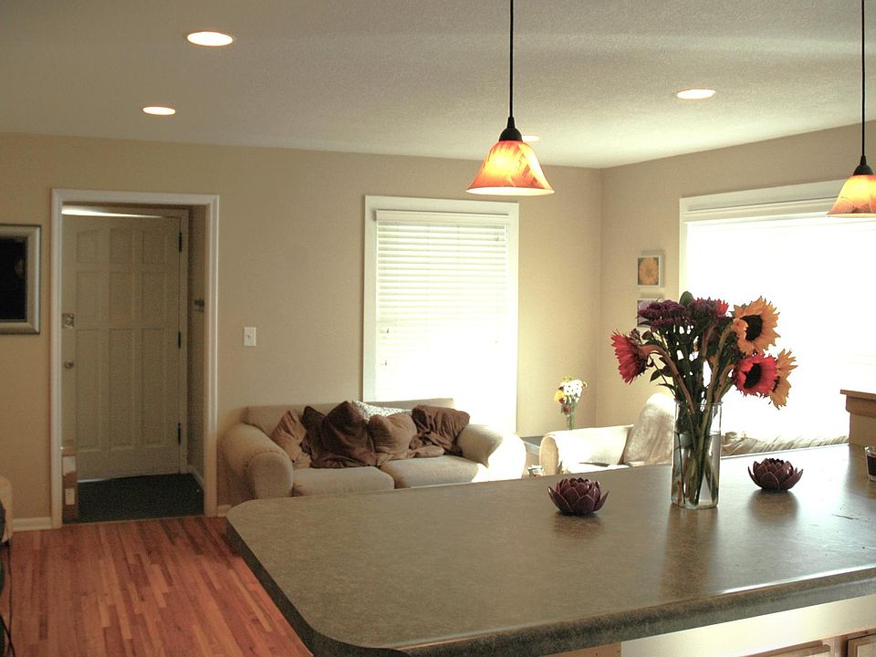 Upstairs Living Area