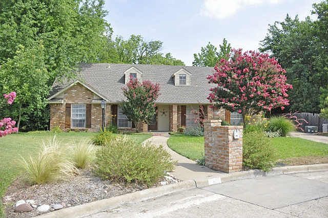 1st image of 2305 Timbercreek Cir