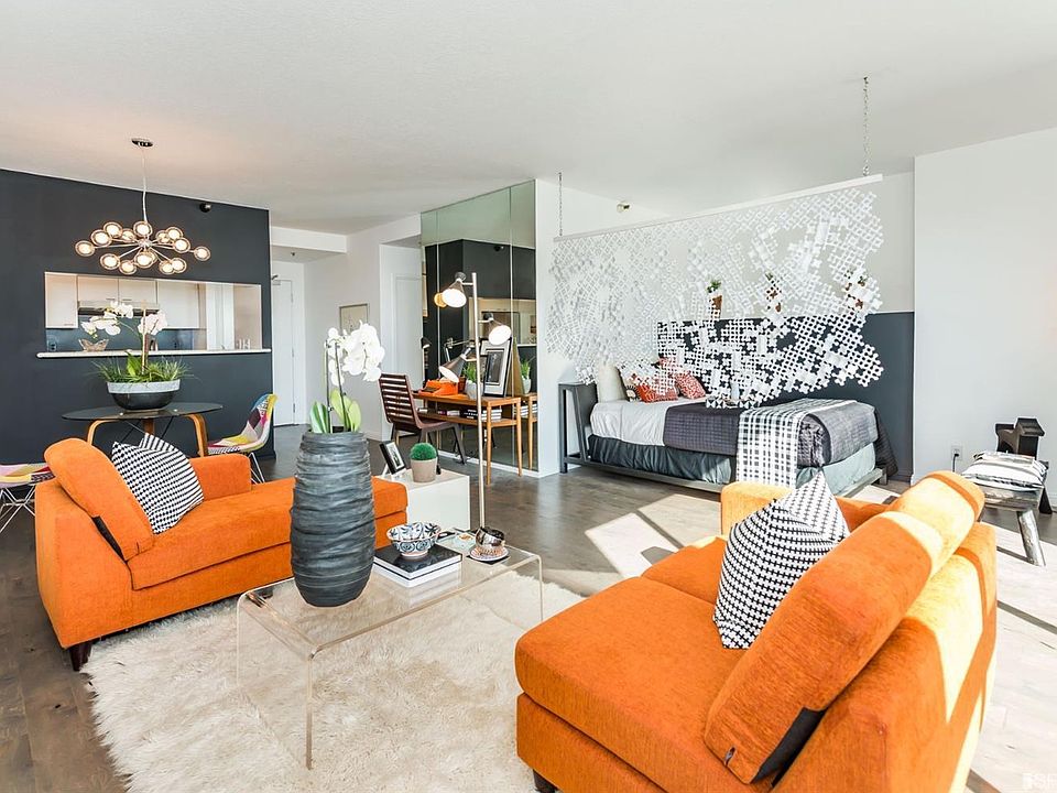 1st image of 300 3rd St APT 1209