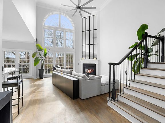 5th image of 501 Solomon Dr