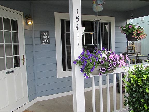 2nd image of 15411 Daffodil Street Ct E