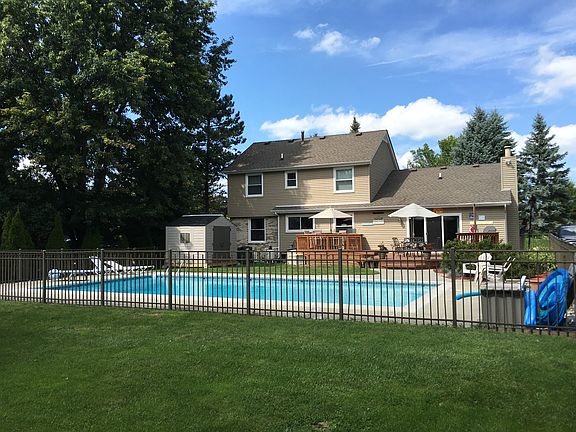 4th image of 1411 Falcon Dr