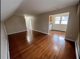 726 4th Ave #2, Prospect Park, PA 19076