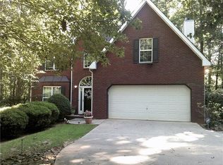 4240 Hillsborough Dr, Snellville, GA 30039
