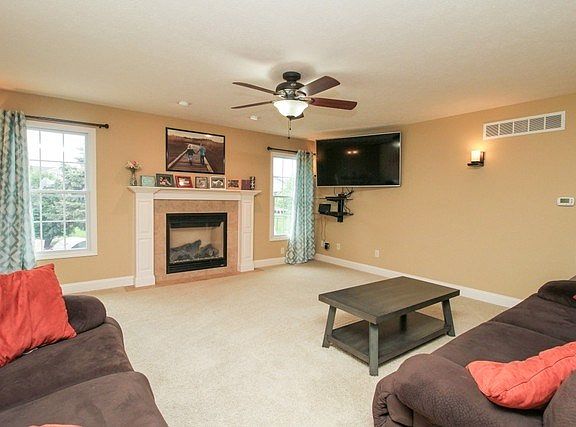 2nd image of 3609 Pamela Dr