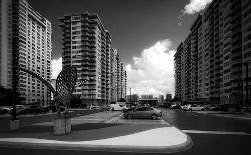 18081 Biscayne Blvd Photo 1