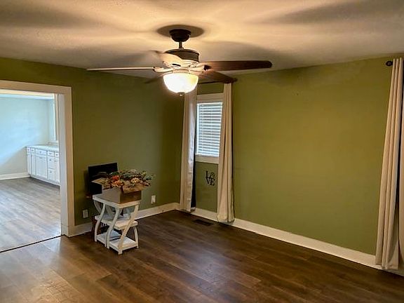 3rd image of 26618 Gardners Chapel Rd