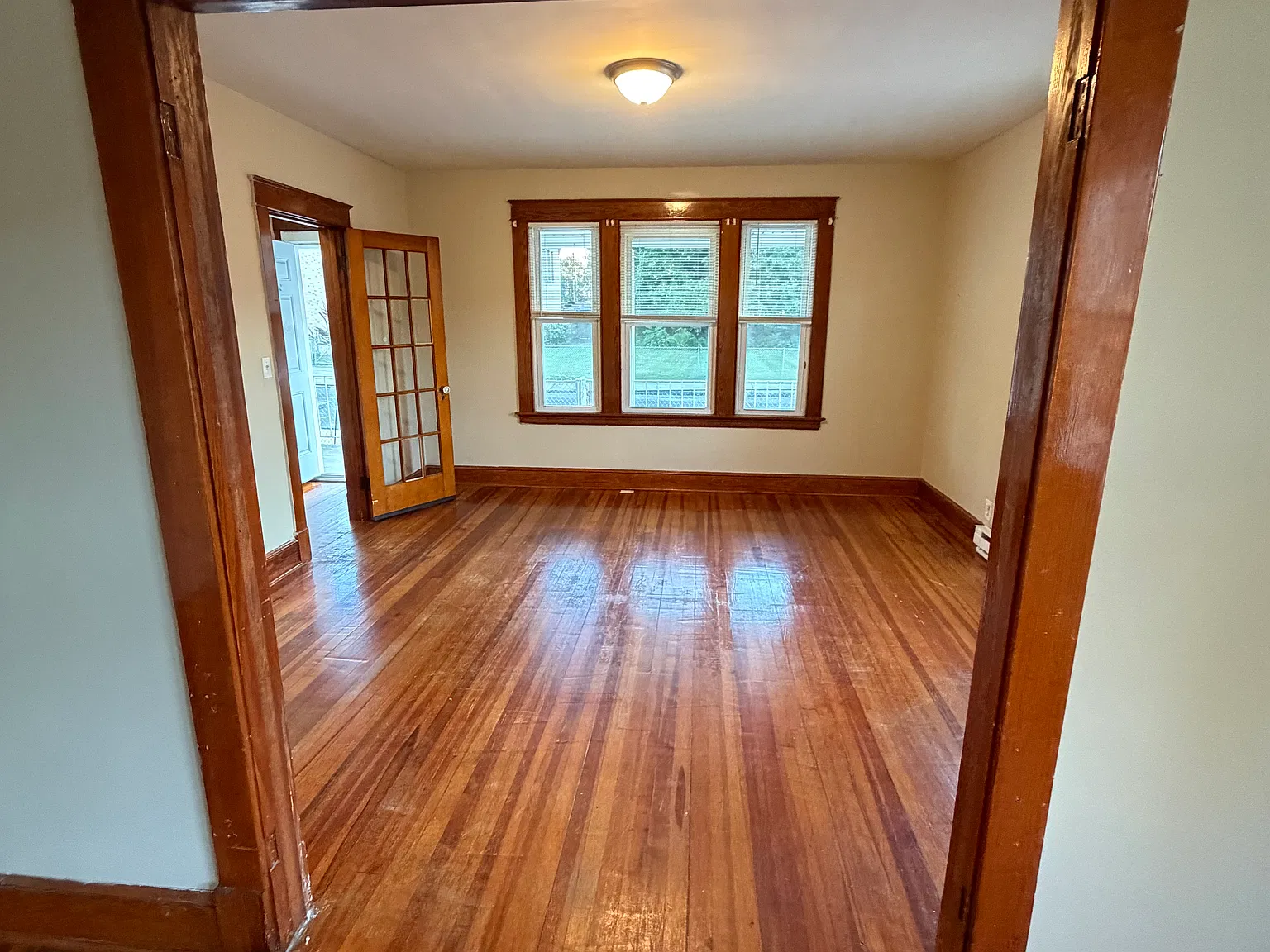 2 bed, $1,800 — Photo 2
