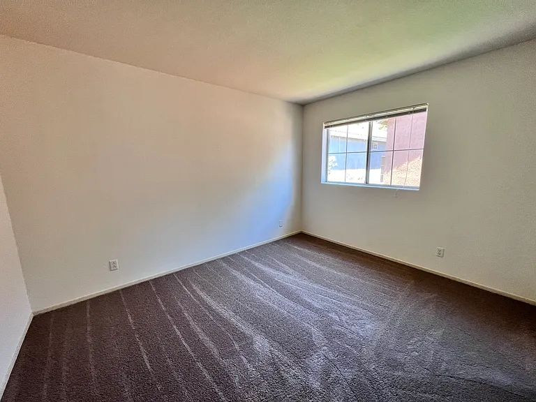 1059 La Sierra Ter — Photo 16