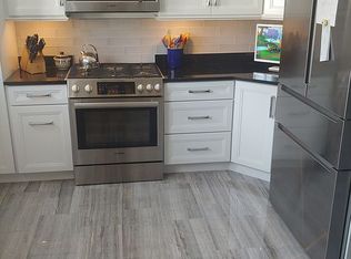512 Saint Clair St, Grosse Pointe, MI