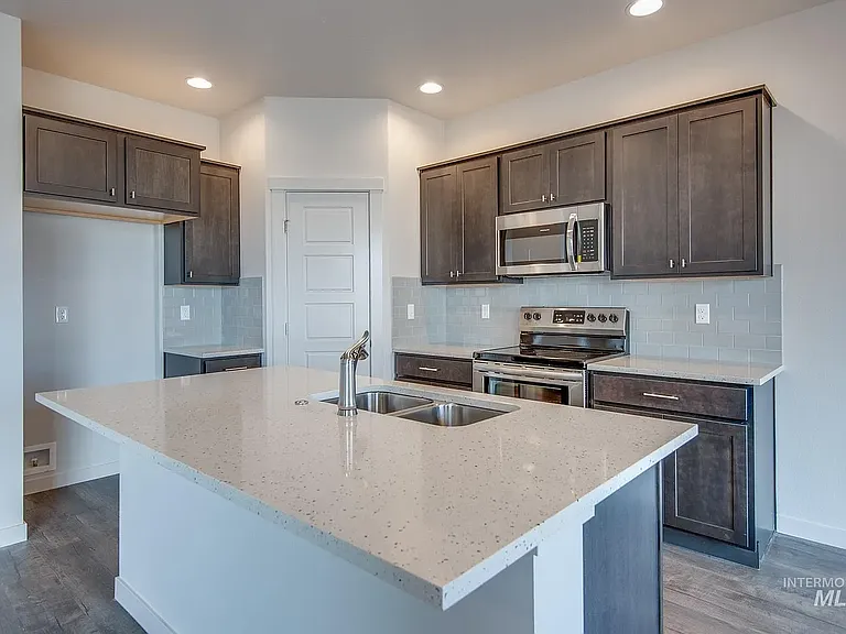 15370 Hogback Way — Photo 5
