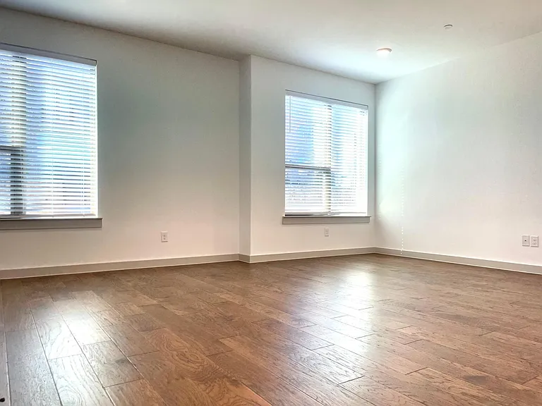409 Harmon Dr — Photo 14