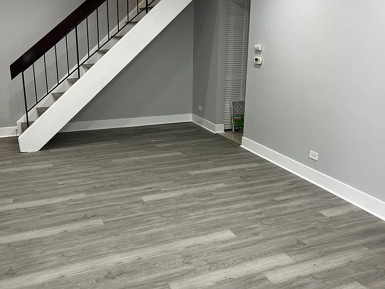2205 Cardinal Ct — Photo 2