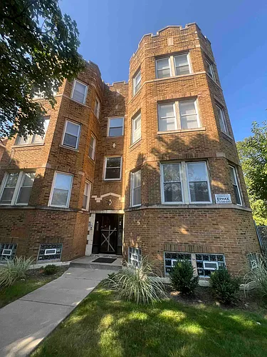 6920 S Vernon Ave Photo 1