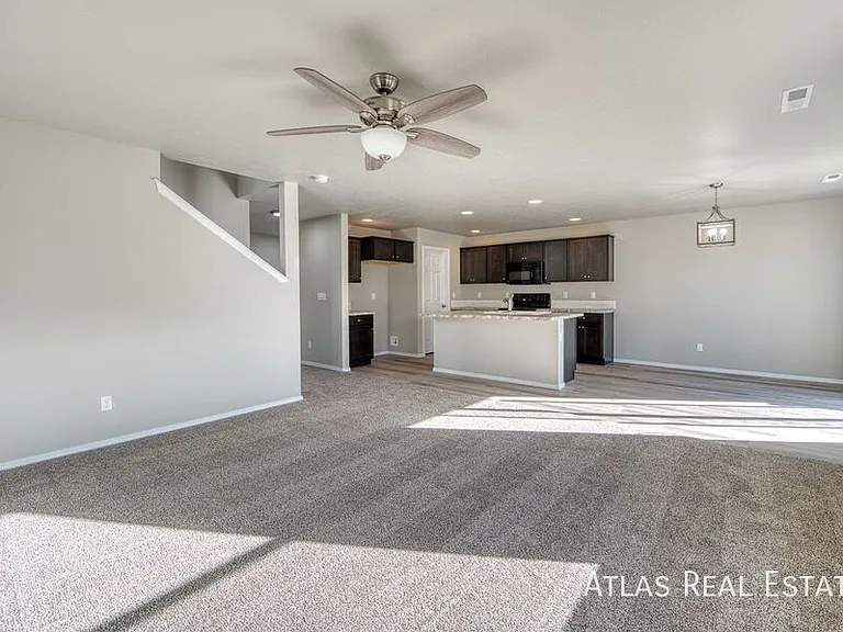 2711 W Balboa Dr — Photo 12
