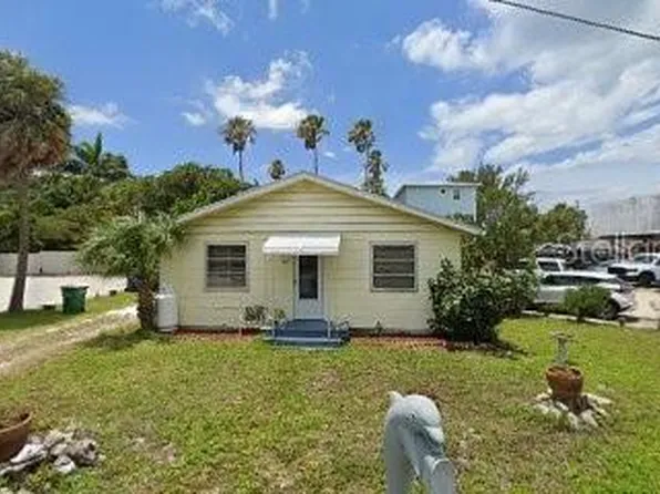 302 Church Ave, Bradenton Beach, FL 34217