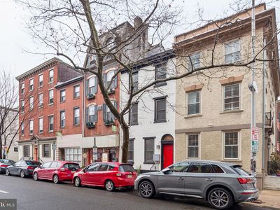 326 S 17th St APT 3, Philadelphia, PA, 19103
