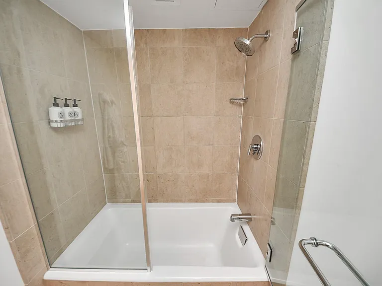 1300 Lamar St #S9 — Photo 44
