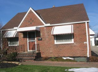 2420 Tuxedo Ave, Parma, OH