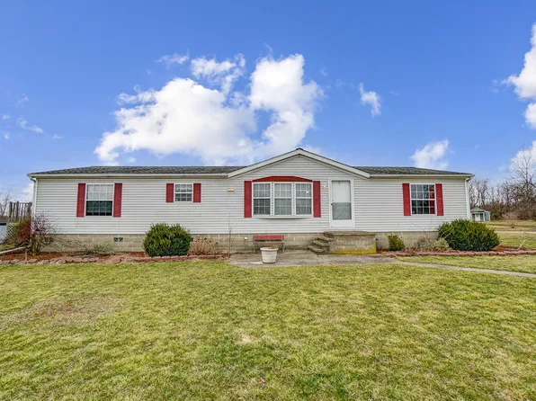 3241 Putnam Rd, Clarksburg, OH 43115