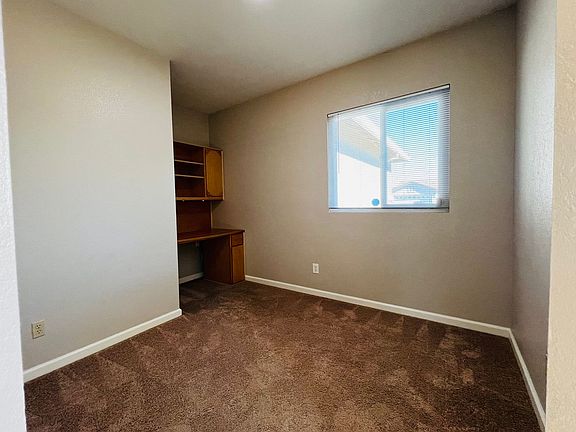 5th image of 930 Elk Hills Dr