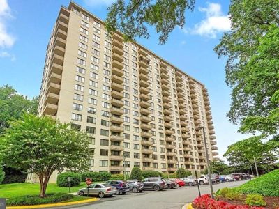 5225 Pooks Hill Rd APT 1609S, Bethesda, MD, 20814