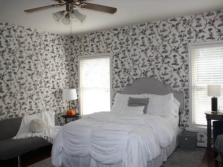 801 N College Ave — Photo 11