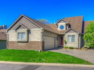 659 Sullivan Dr NE, Columbia Heights, MN 55421